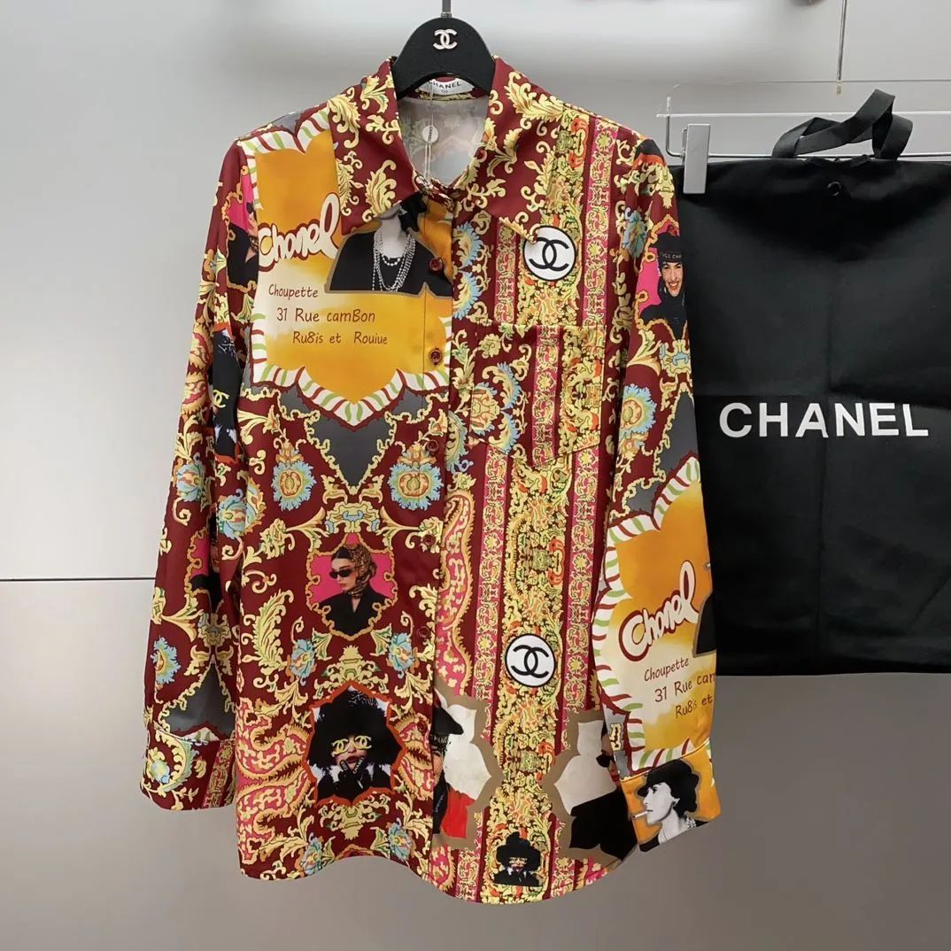 CHANELシャネルの新しいレトロなポジショニングプリントの洋風シャツ 