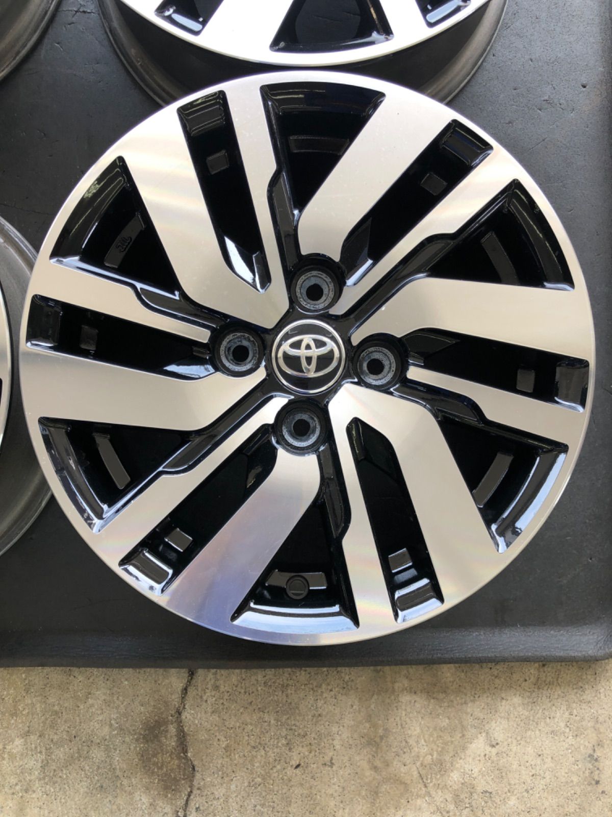 アルミホイール