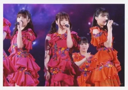 中古】生写真(乃木坂46) No.143：集合(3人)/ライブフォト・横型・膝上