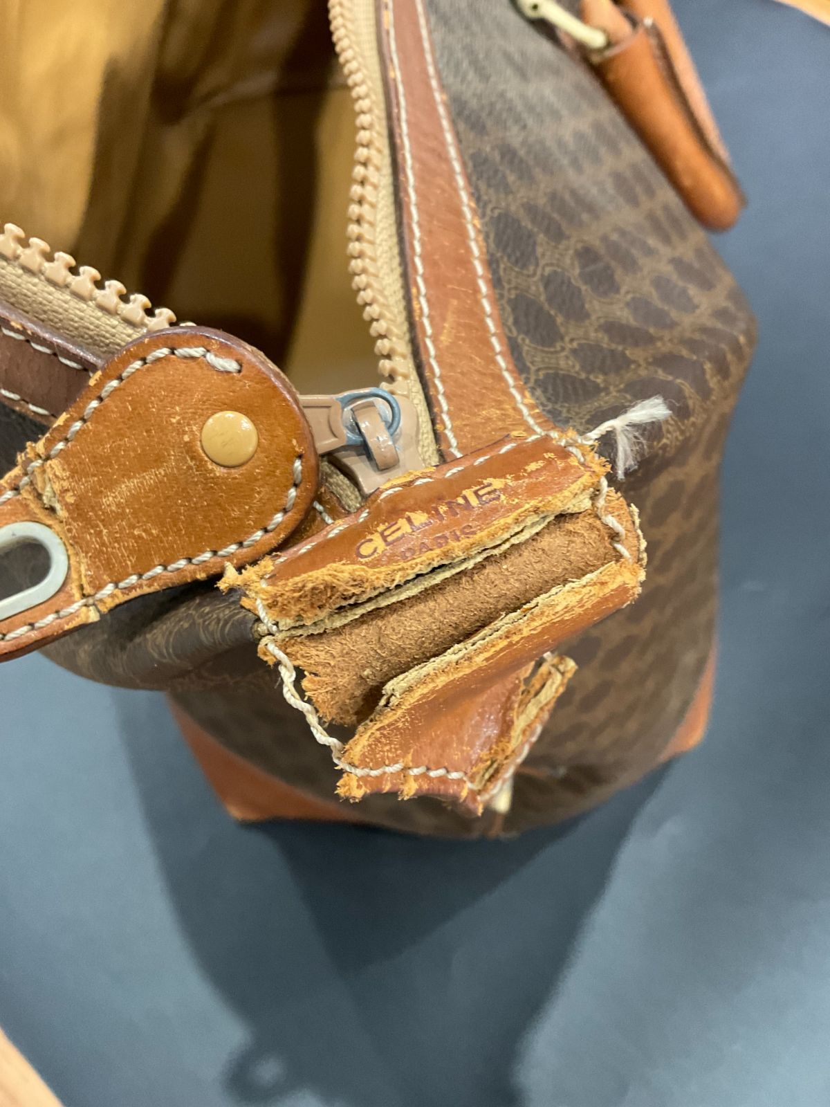 ボストンバッグ