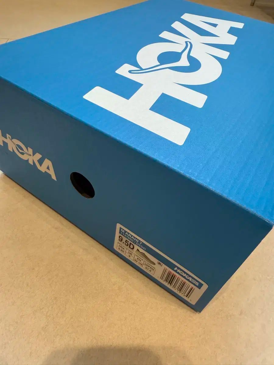 ✟ HOKA