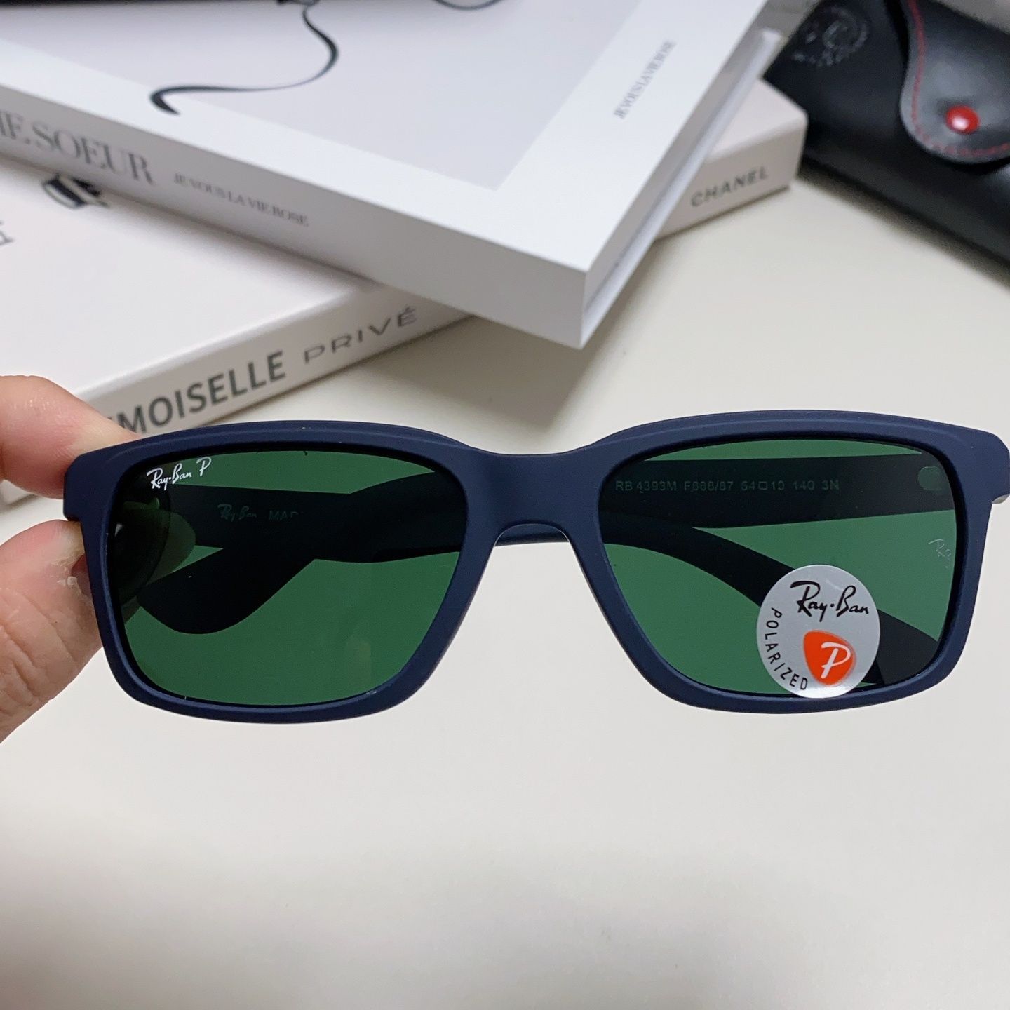 新品付属品あり Ray Ban x Ferrari 連名 フェラーリ クラブマスター レイバン RB4393 サングラス