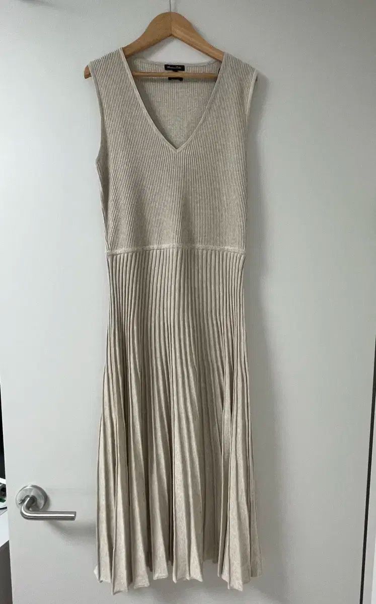 【Massimo dutti】ニットワンピース Massimo Dutti(マッシモドゥッティ) ニット ワンピース - メルカリ