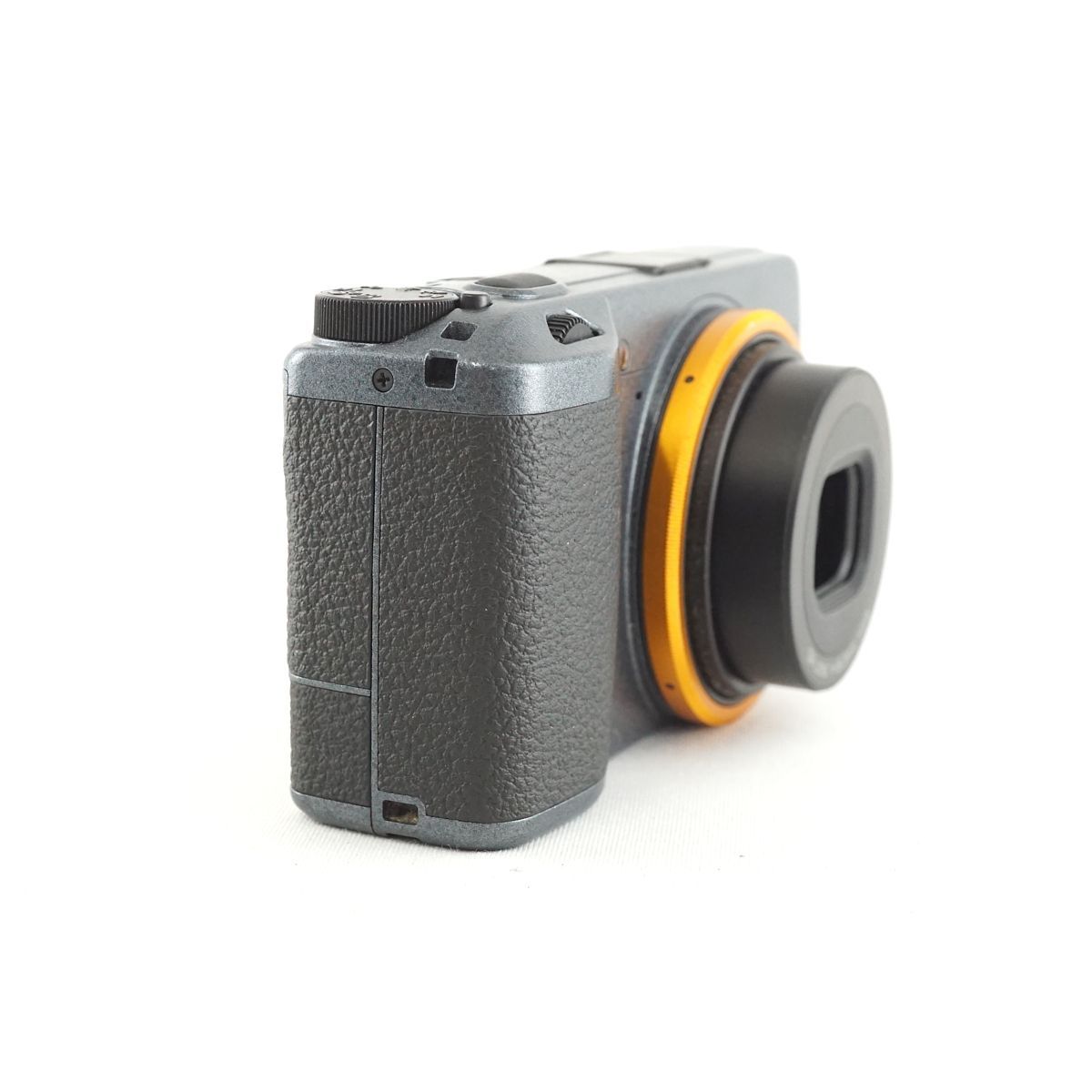 RICOH GR APS-CサイズCMOSセンサー 28mm単焦点 1620万画素 ローパスフィルタレス スナップシューター送料無料 美品 RICOH GR III RICOH GR III Diary Edition メタリックウォーム