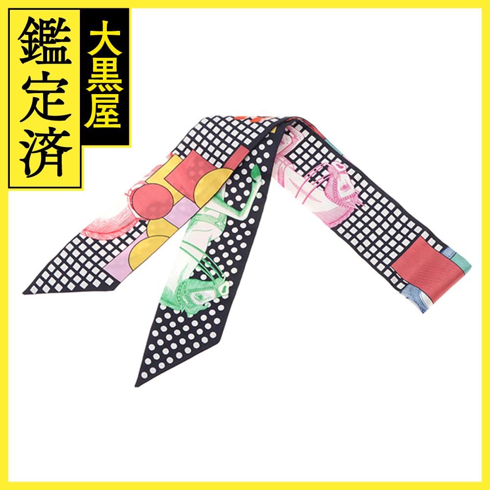 エルメス トゥイリー 064008S 472