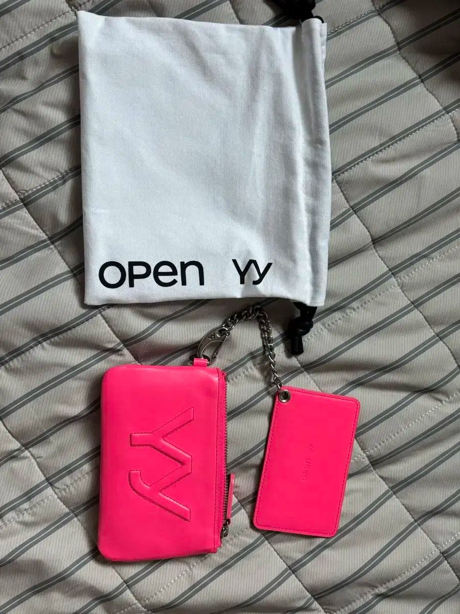 open yy 財布