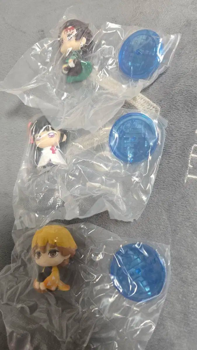 鬼滅の刃 ミニ フィギュア 竈門 炭治郎 / 禰豆子 / 我妻 善逸