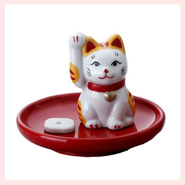 陶器製　招き猫　香立（トラ）　K5810　◎2個目～大幅値引き対象商品　※縁起物,招福,開運,飾り,シリーズ,レトロモダン,かわいい,可愛い,ミニ,プチ,雑貨,ファンシー,マスコット,個性的,置物,ドール,線香立て,アロマ,仏具,愛猫家,虎猫,ねこ,キャット