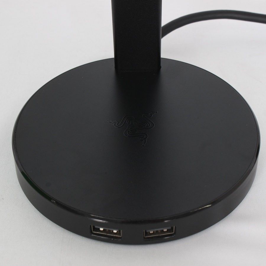 Razer Base Station V2 Chroma RC21-01510100-R3M1 クラシック
