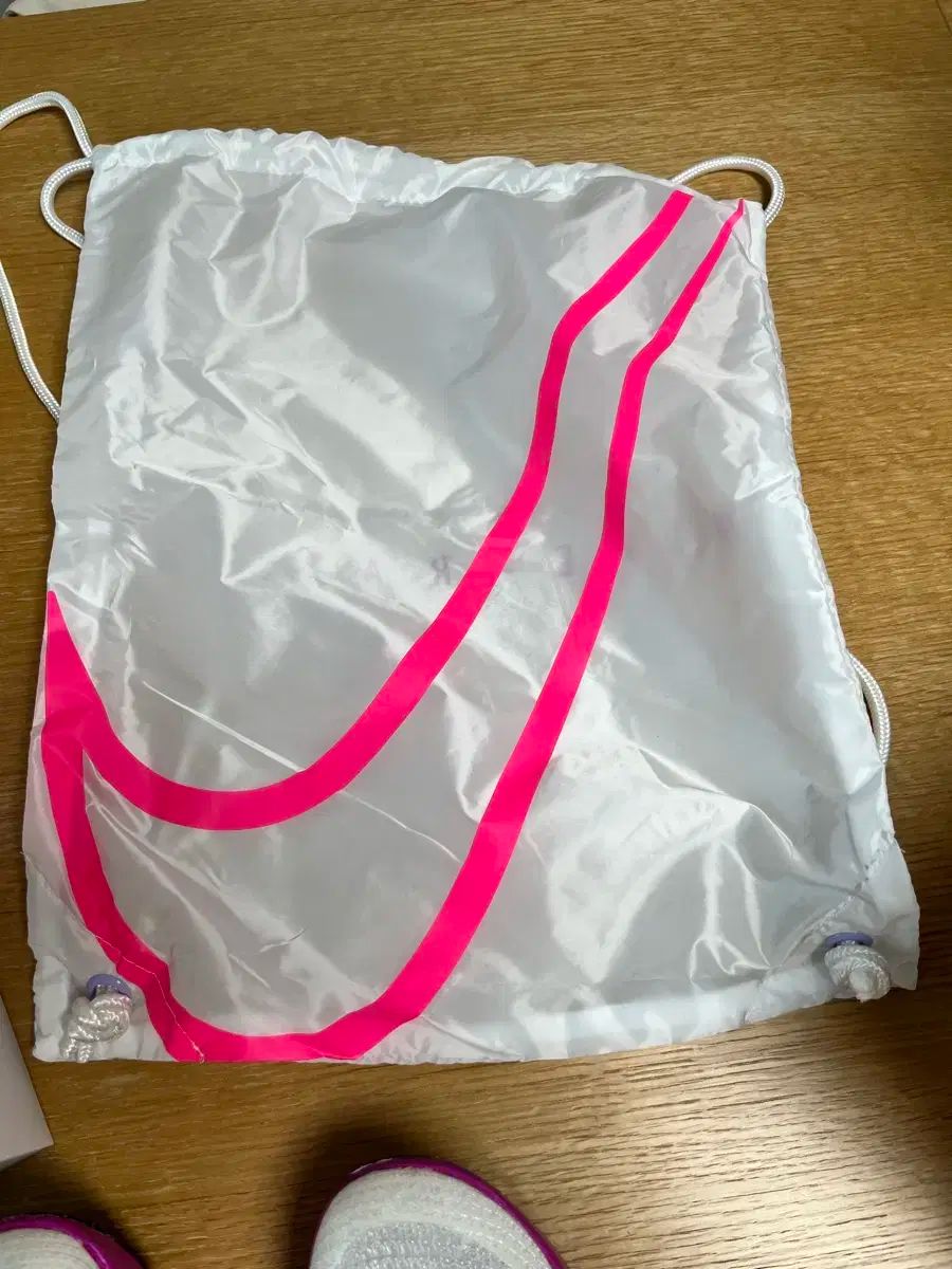NIKE ナイキ