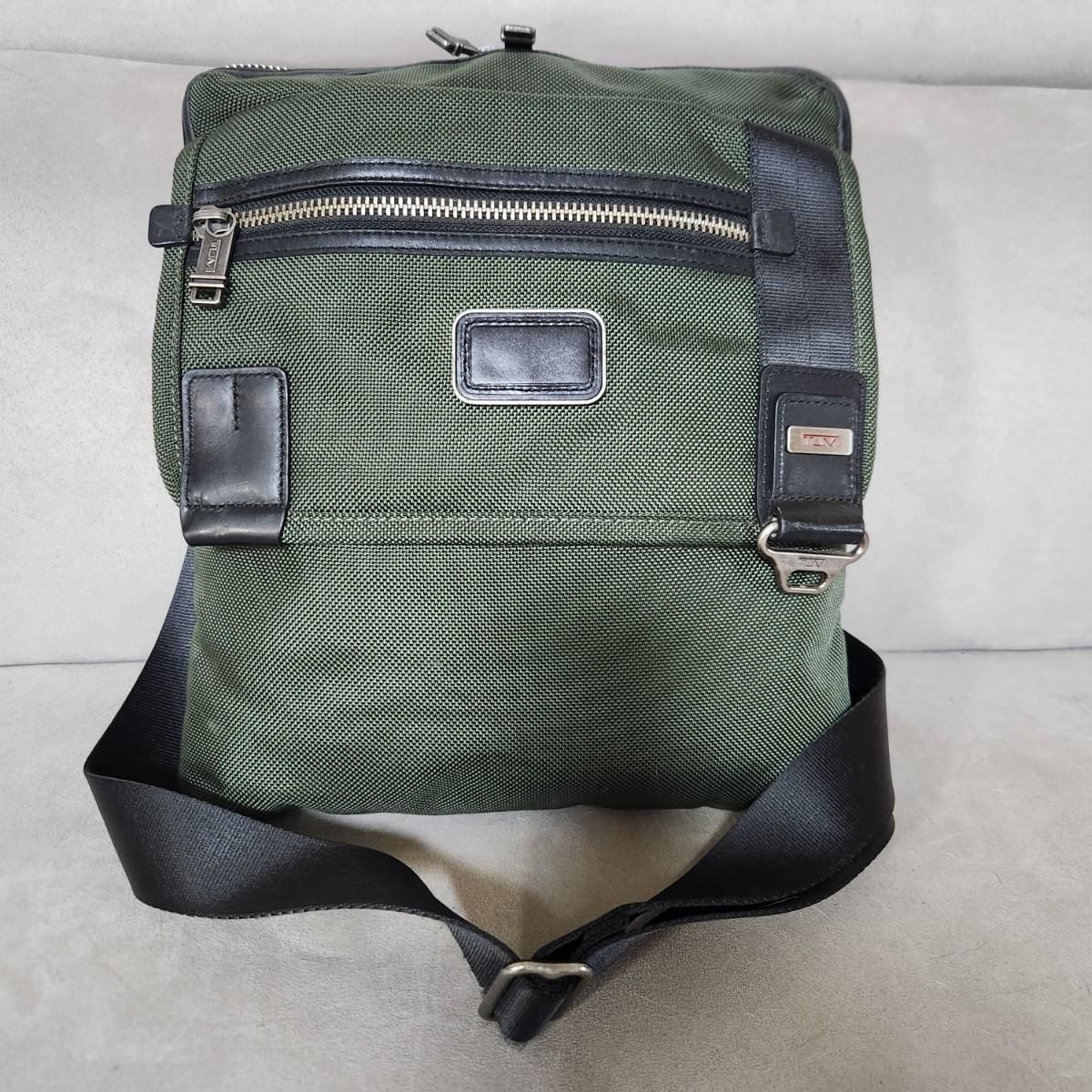 【雷市場（ポンジャン）商品韓国直送】Tumi(トゥミ) クロスバッグ