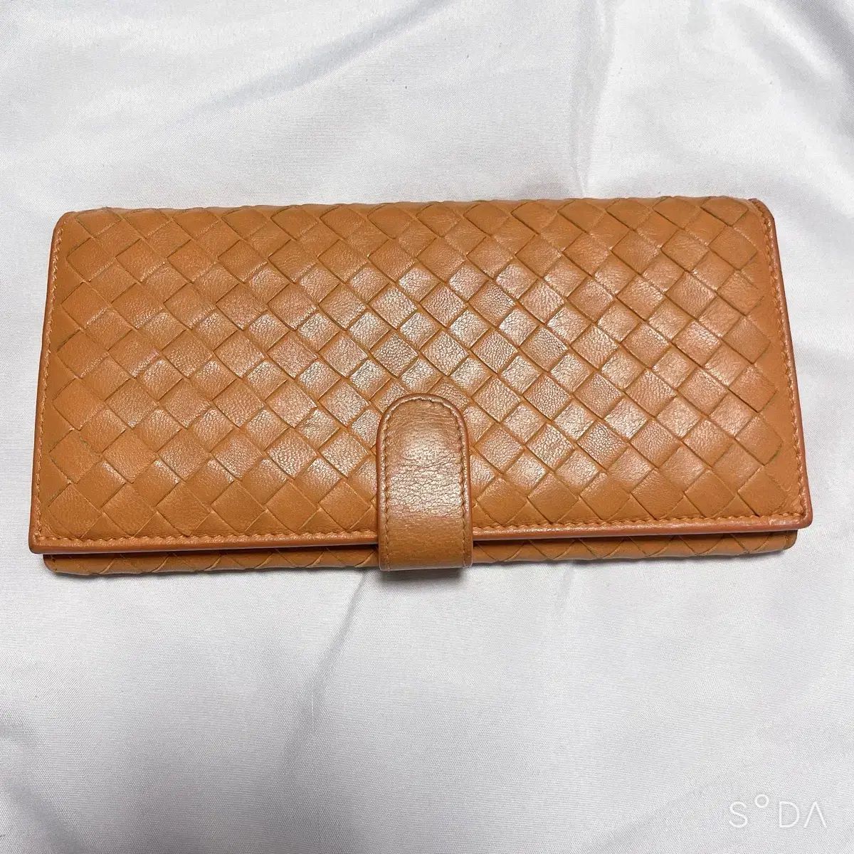 BOTTEGA VENETA ボッテガ・ヴェネタ 長財布 オレンジ 【公式通販】