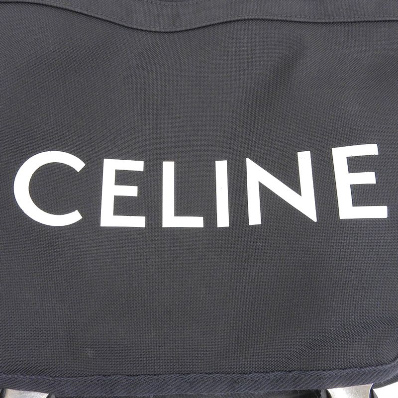 セリーヌ CELINE ミディアム トレッキング メッセンジャー