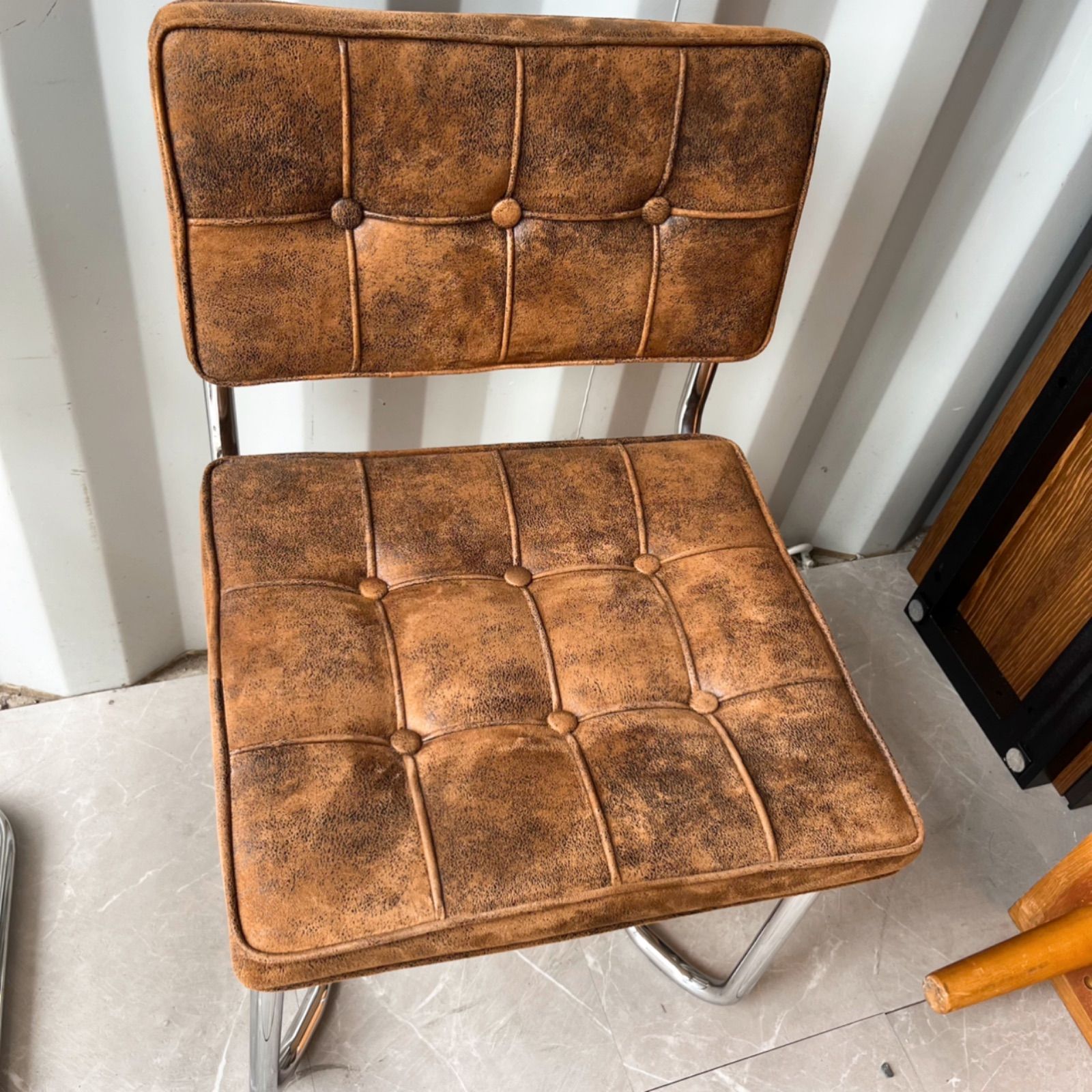 取付無料！KARE カンチレバーチェアエキスポヴィンテージエコ 2脚