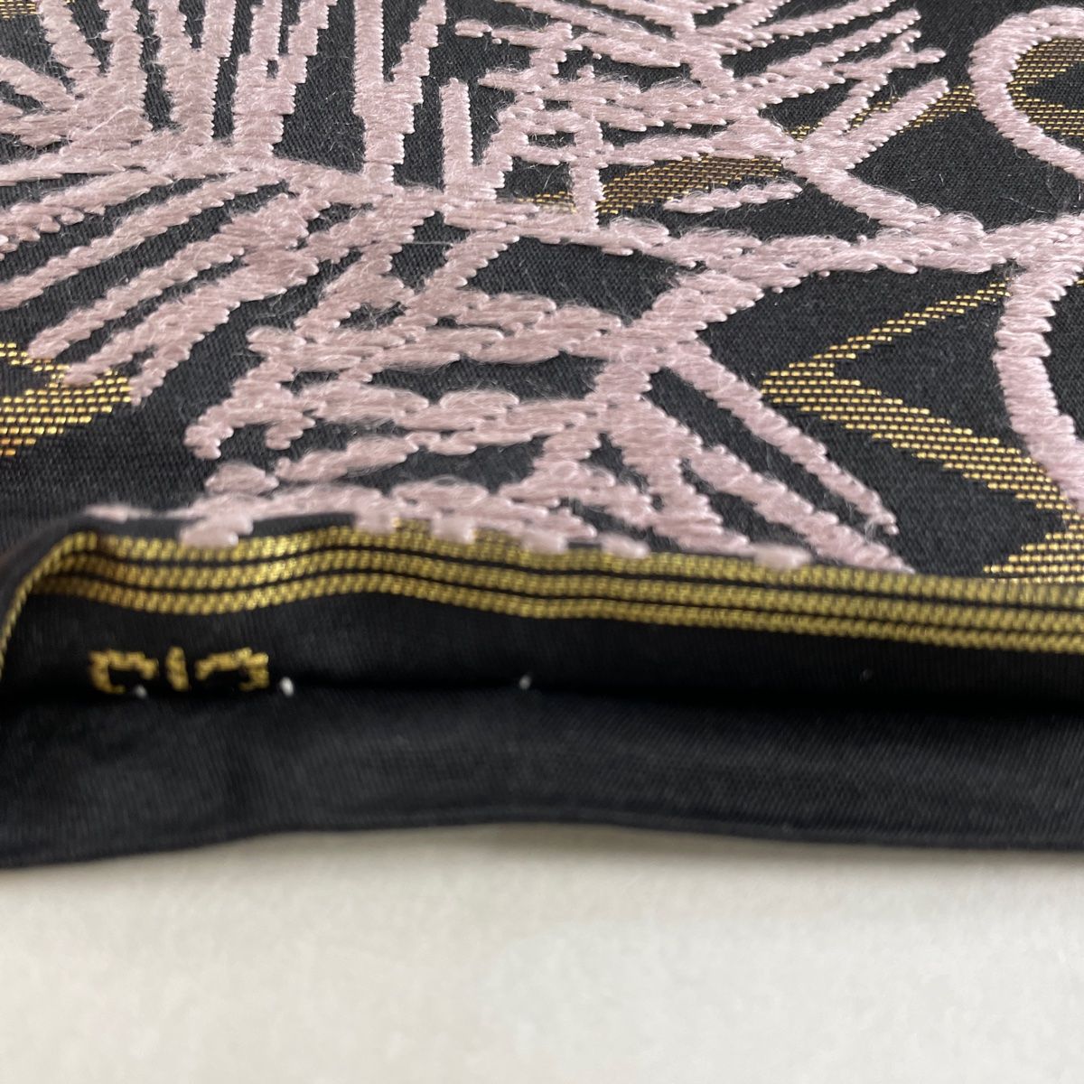 名古屋帯 名品 川島織物 落款 関西仕立て 松 菱 箔 黒 正絹 【中古