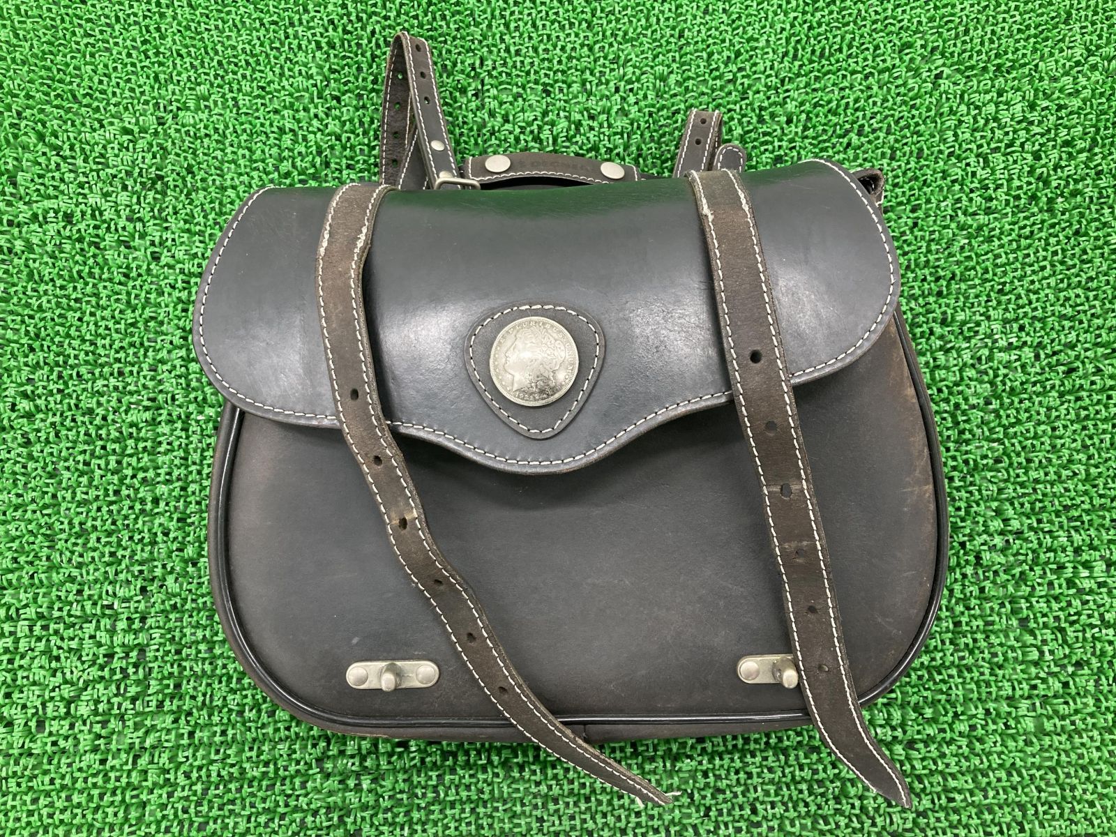 デグナー製 サイドバッグ 片側 社外  バイク 部品 DEGNER ハーレー ドラッグスター バルカン スティード シャドウなどに