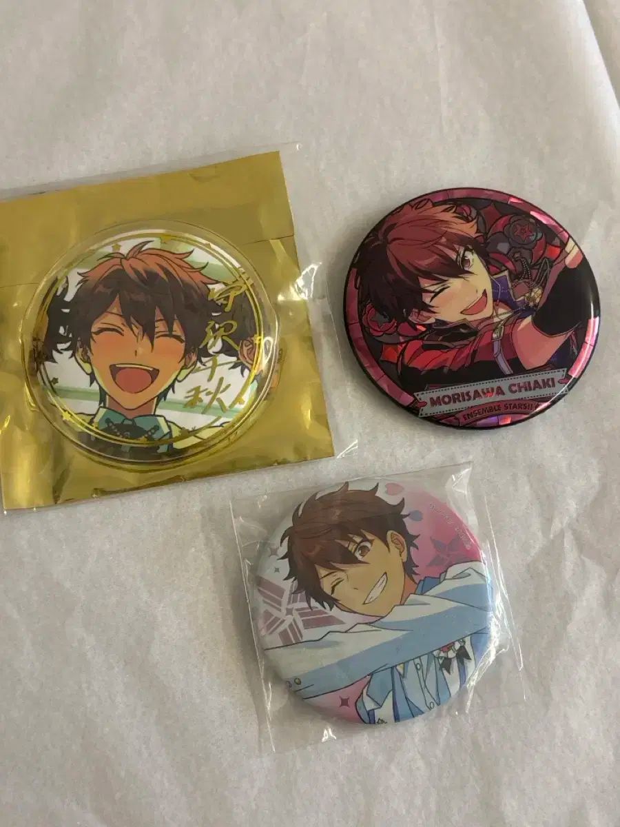 あんスタ 守沢千秋 キャラバッジ 白スーツ 【公式通販】