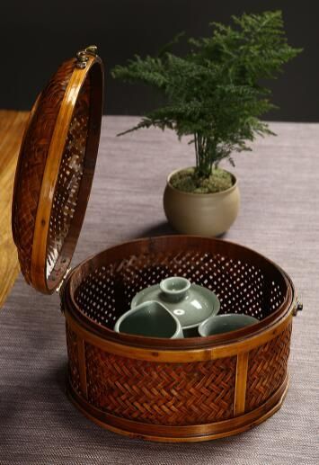 民芸職人手作り 自然竹の編み上げ 茶籠 茶道具収納 便攜（民芸