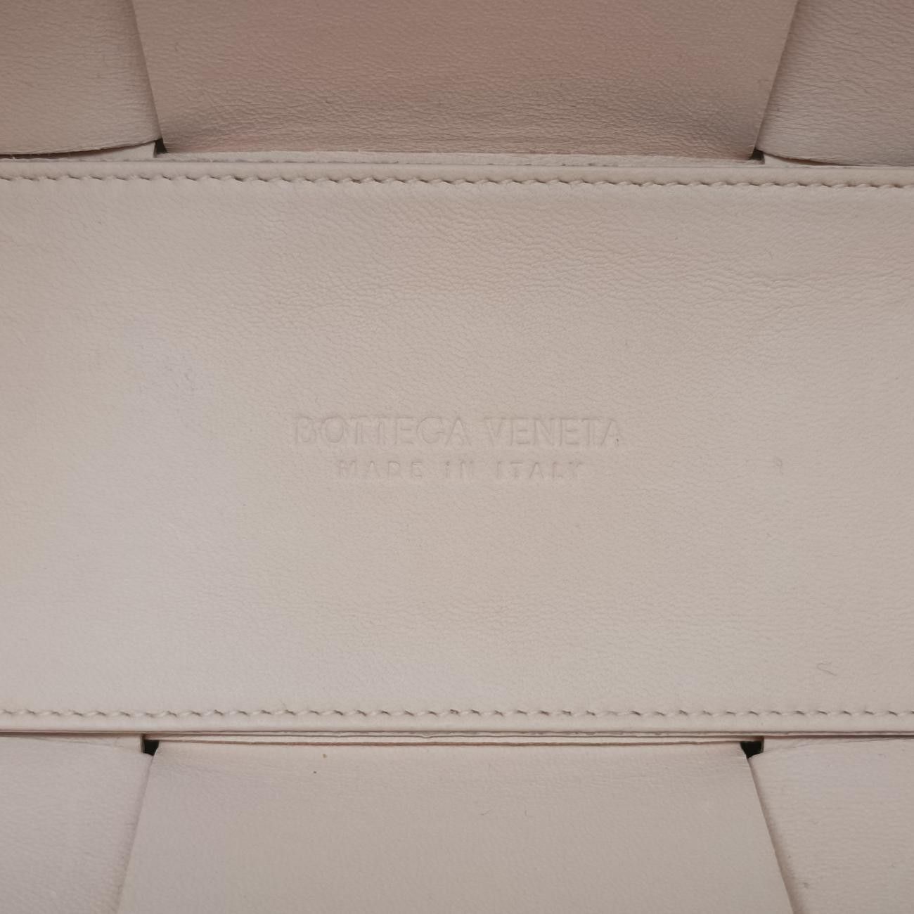 ボッテガヴェネタBottega Venetaキャンディー