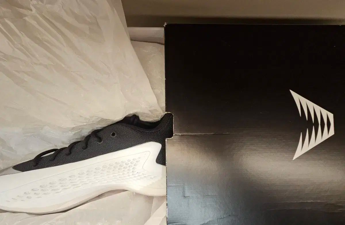 adidas アディダス