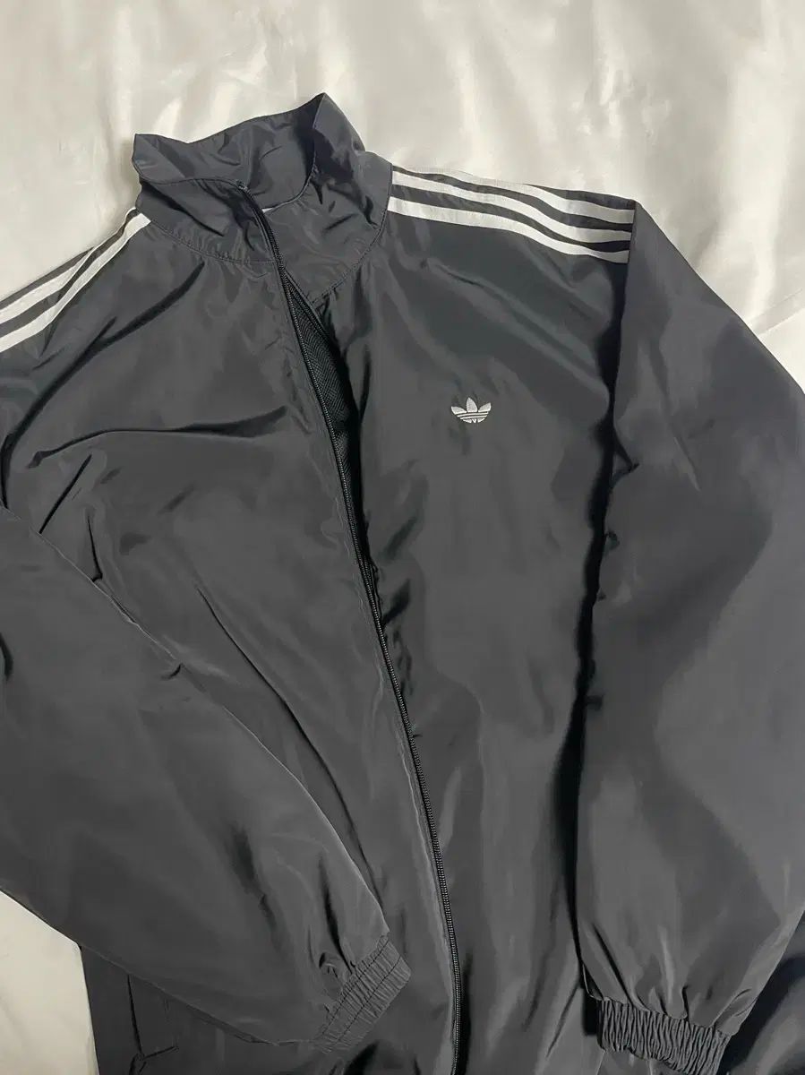 W adidas アディダス オーバーサイズ トラック ジャケット 黒 L サイズ