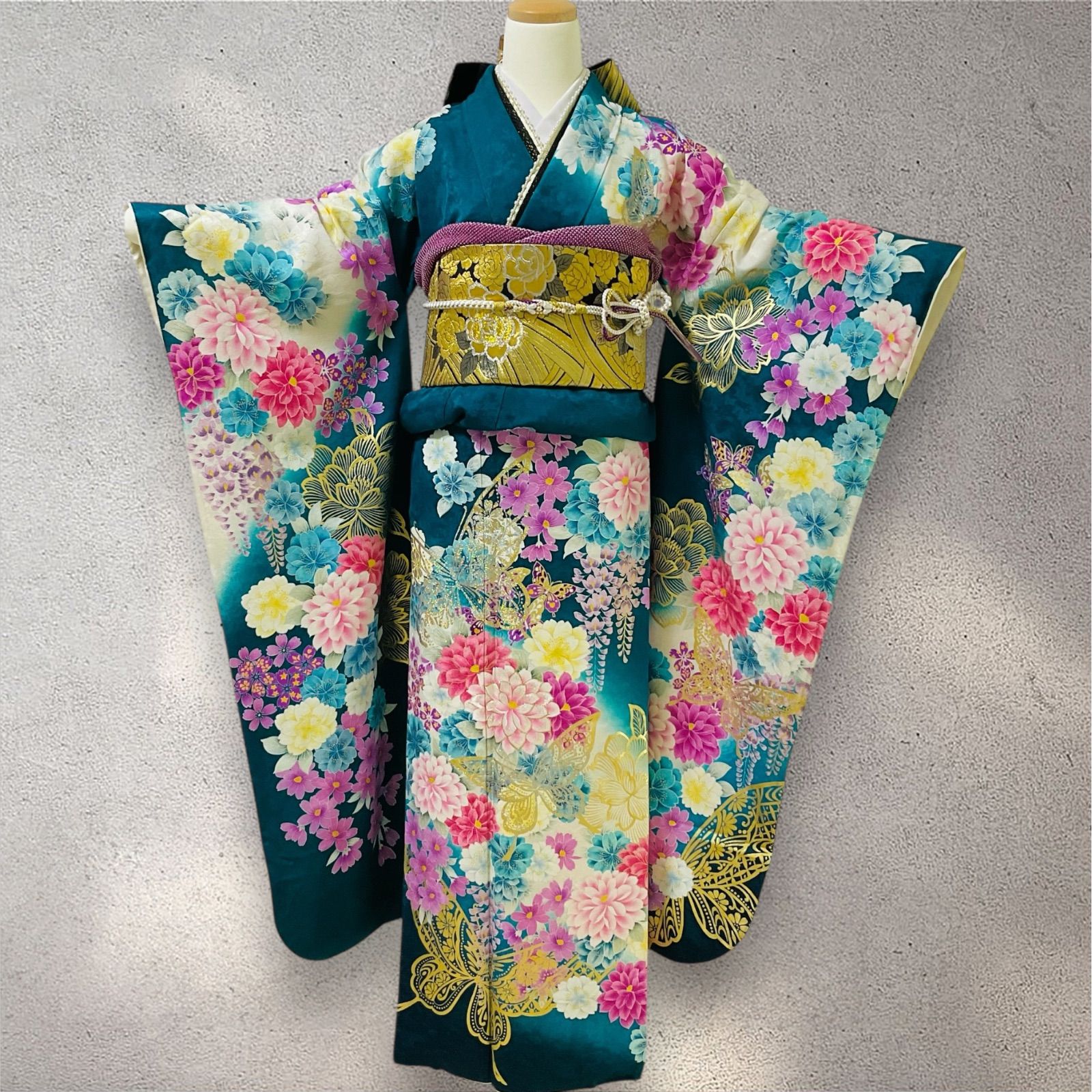 振袖フルセット　青緑 振袖 振袖フルセット グリーン系 青緑系 刺繍 金彩 牡丹 蝶々 藤
