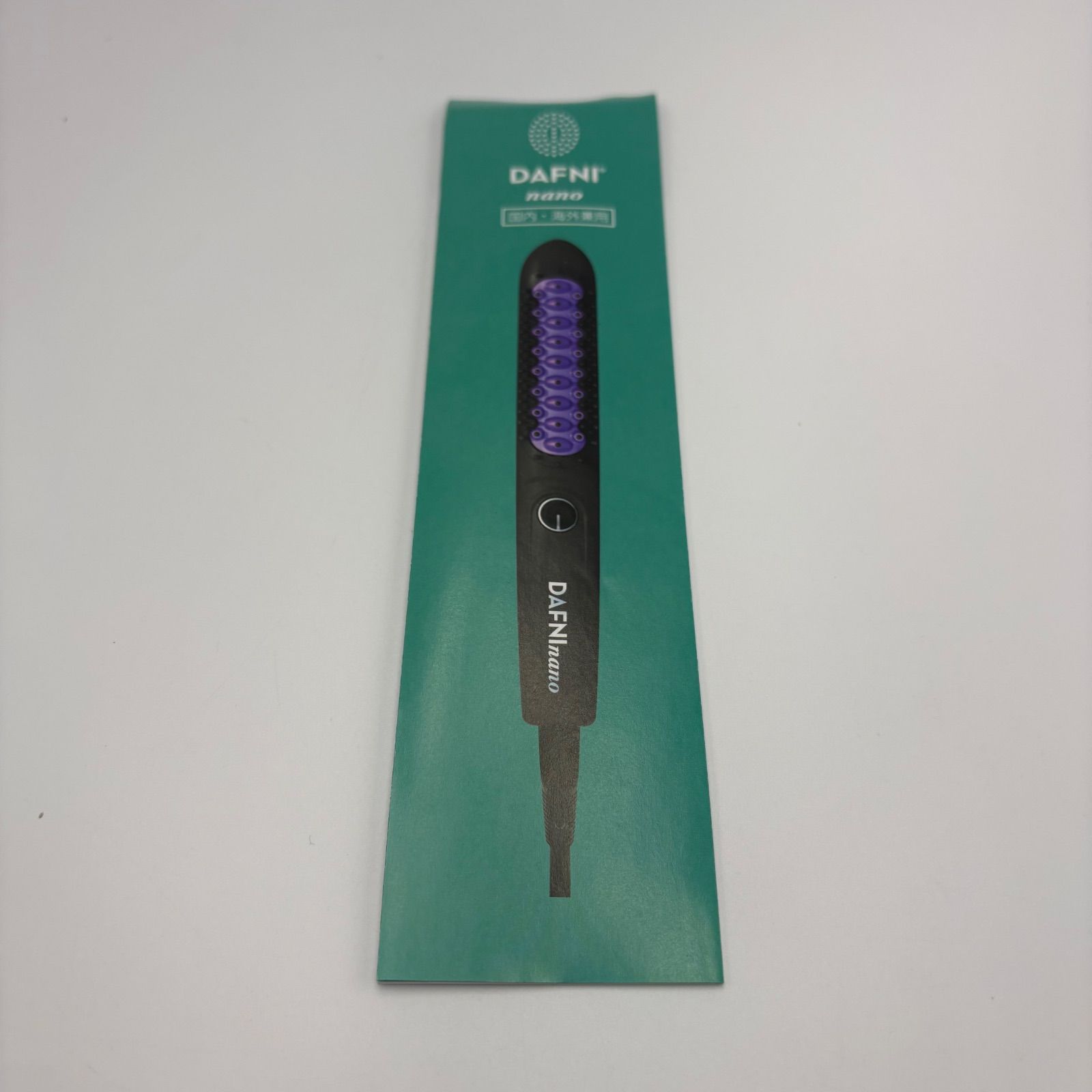 ヤーマン ストレートヘアアイロン ブラシ型 ツヤ DAFNI nano　紫色 DAFNI nano｜PRODUCT｜DAFNI JAPAN