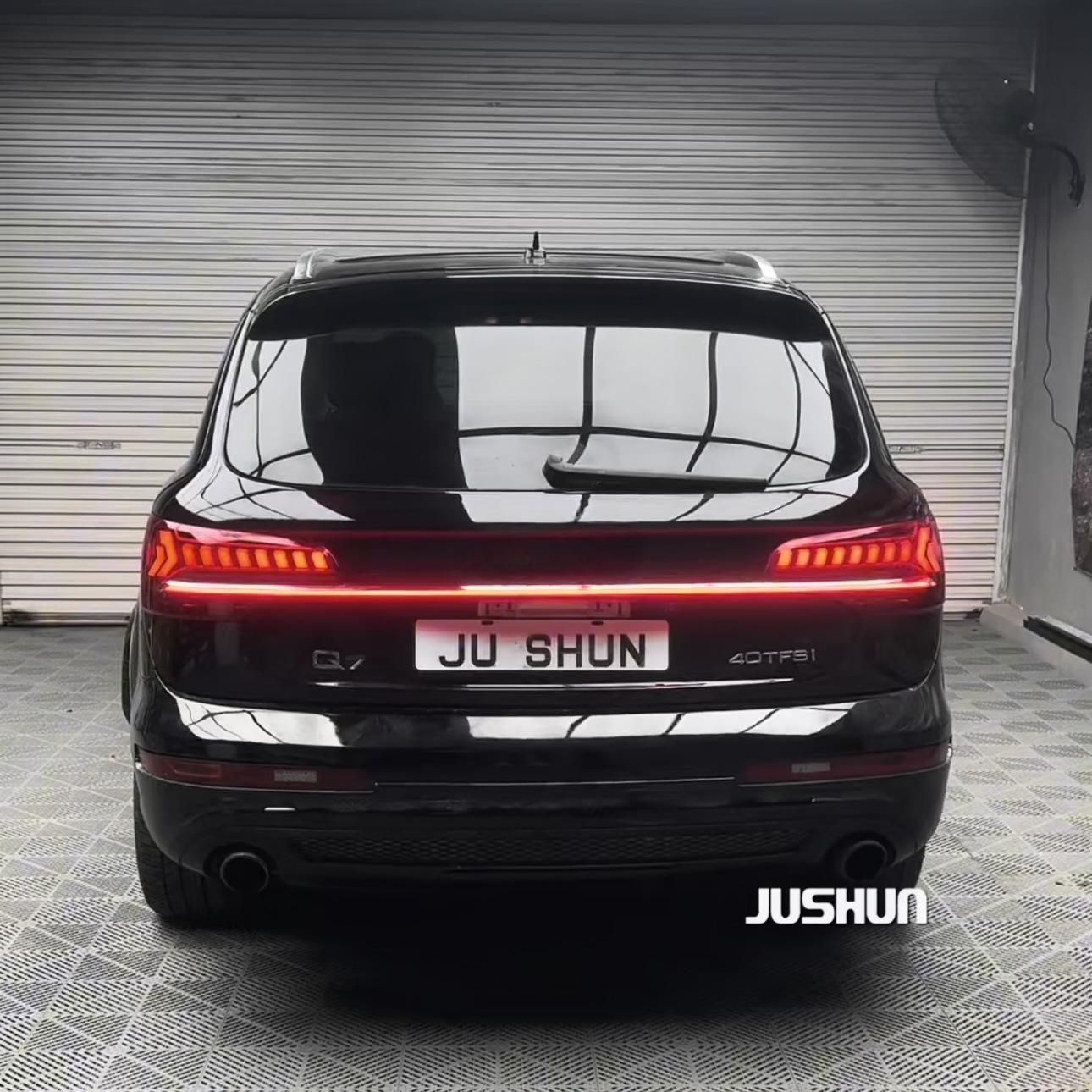 2006-2015年モデル アウディ Q7 贯穿尾灯総成 改装スキャン版LEDデイタイムランニングランプ 流水ウィンカー 9.25