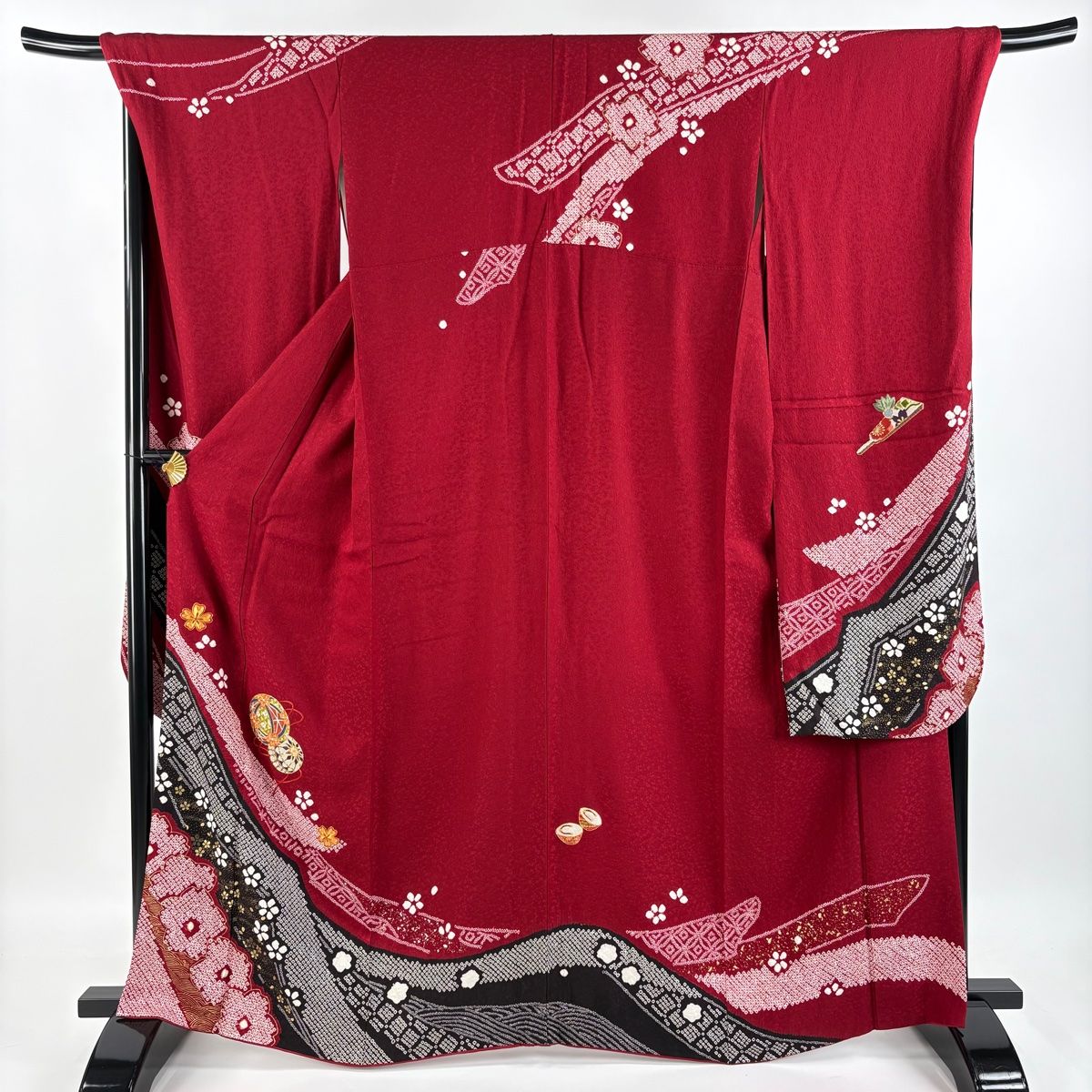 振袖 身丈164.5cm 裄丈69.5cm L 袷 手鞠 桜 刺繍 絞り 赤 正絹