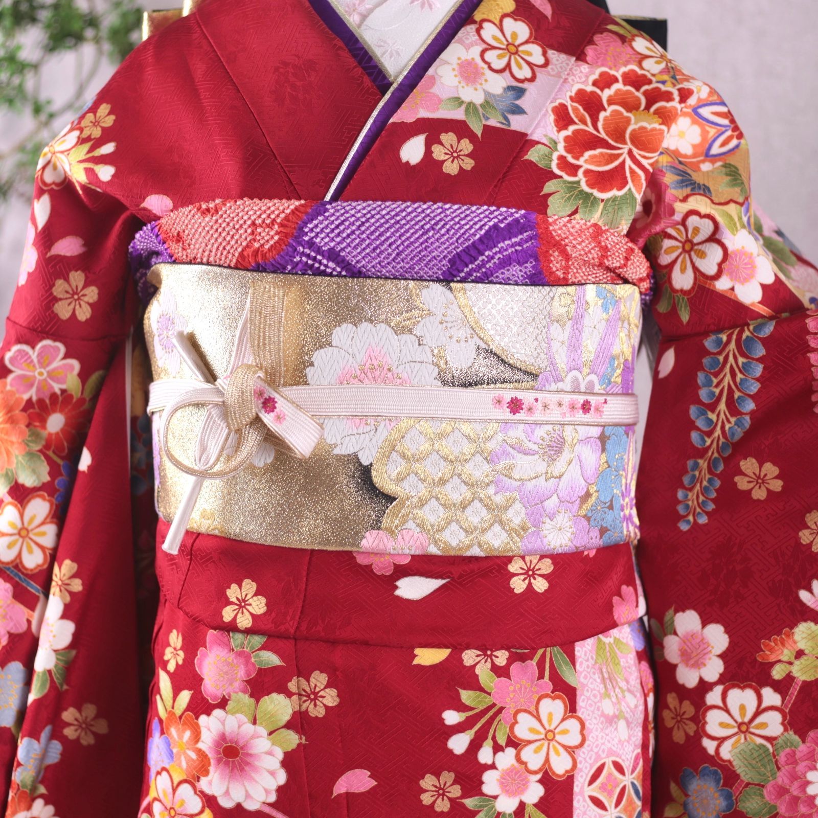 平和屋着物○豪華振袖 友禅 幔幕御所車草花文 黒地 金糸 金彩 正絹