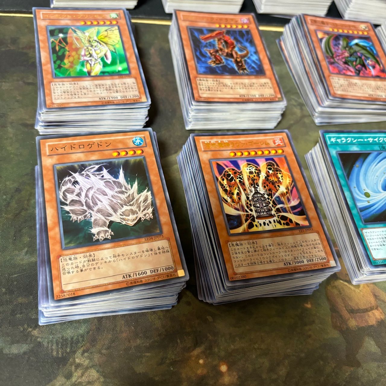 nvq31 引退 3 遊戯王 光り物 のみ 大量 約680枚 まとめ売り
