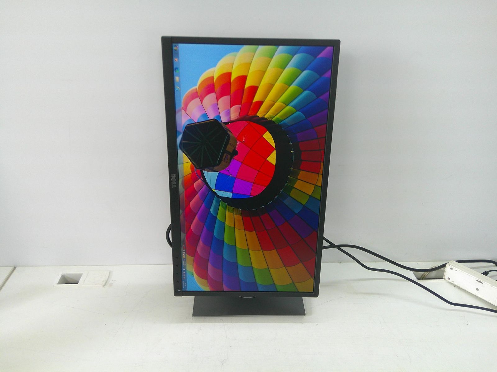 Dell プロフェッショナルシリーズ P2217H　21.5インチワイドモニタ Amazon.com: Dell Professional P2217H 21.5