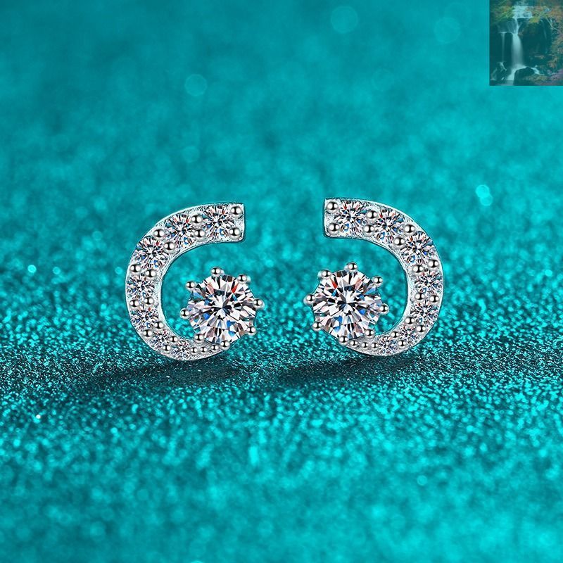 最高級モアッサナイト　モアサナイト　人工ダイヤモンド　ピアスバングル ピアス モアサナイト 0.5ct シルバー925 人工ダイヤモンド