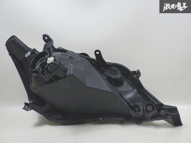 カローラフィールダー左ヘッドライト KOITO12-581 純正 NZE161G TOYOTA トヨタ 純正 NZE161G カローラフィールダー 前期