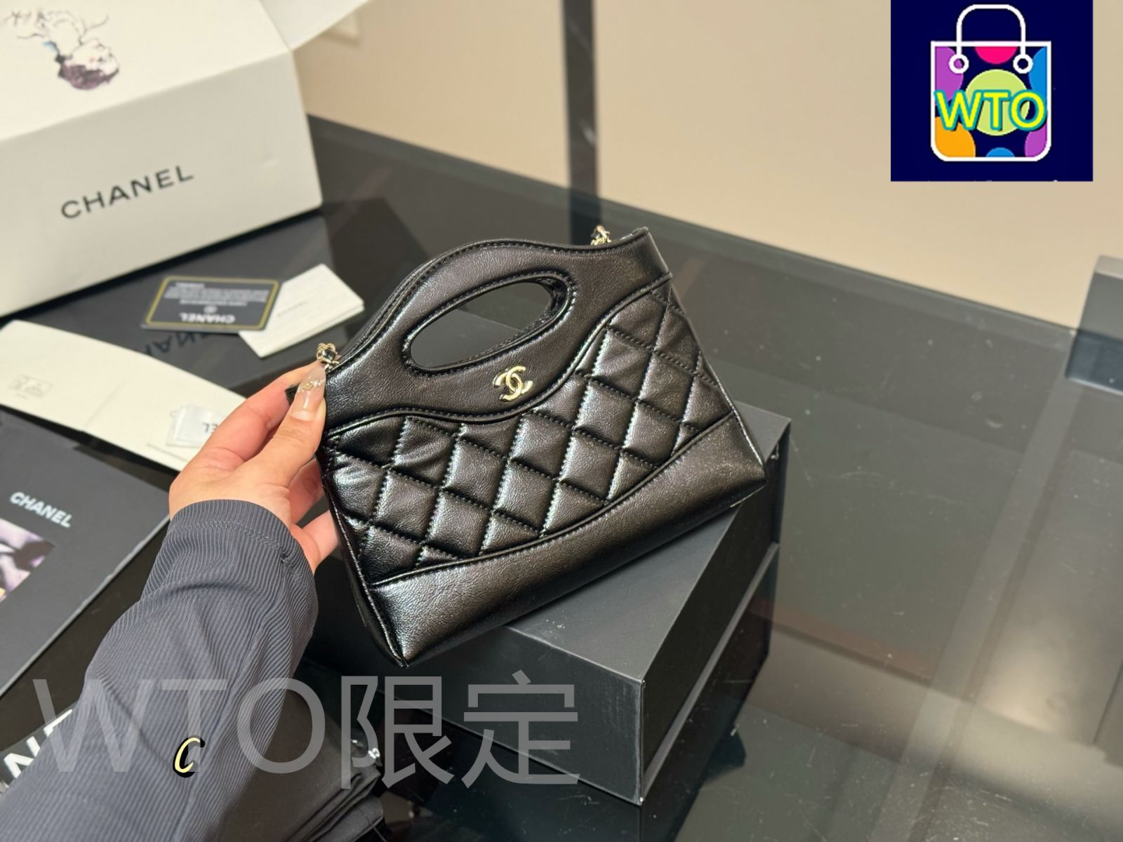 【タイムレスな魅力◎】CHANEL★31 ミニバッグ 今日特価】Chanel 23A 横版 31 ミニバッグ サイズ 20×14cm 絶品