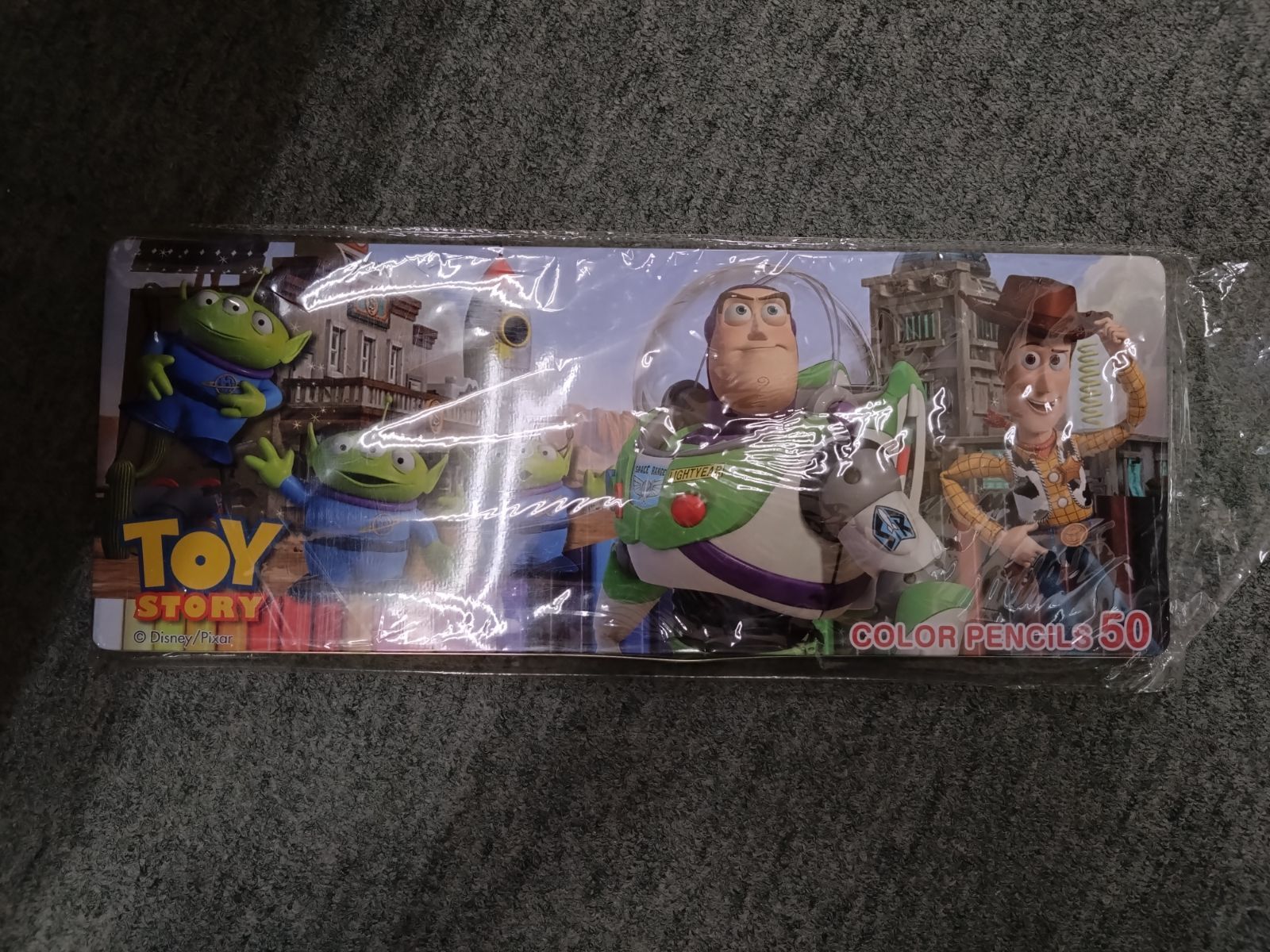 TOY STORY 色鉛筆50色 新品 わけあり - メルカリ