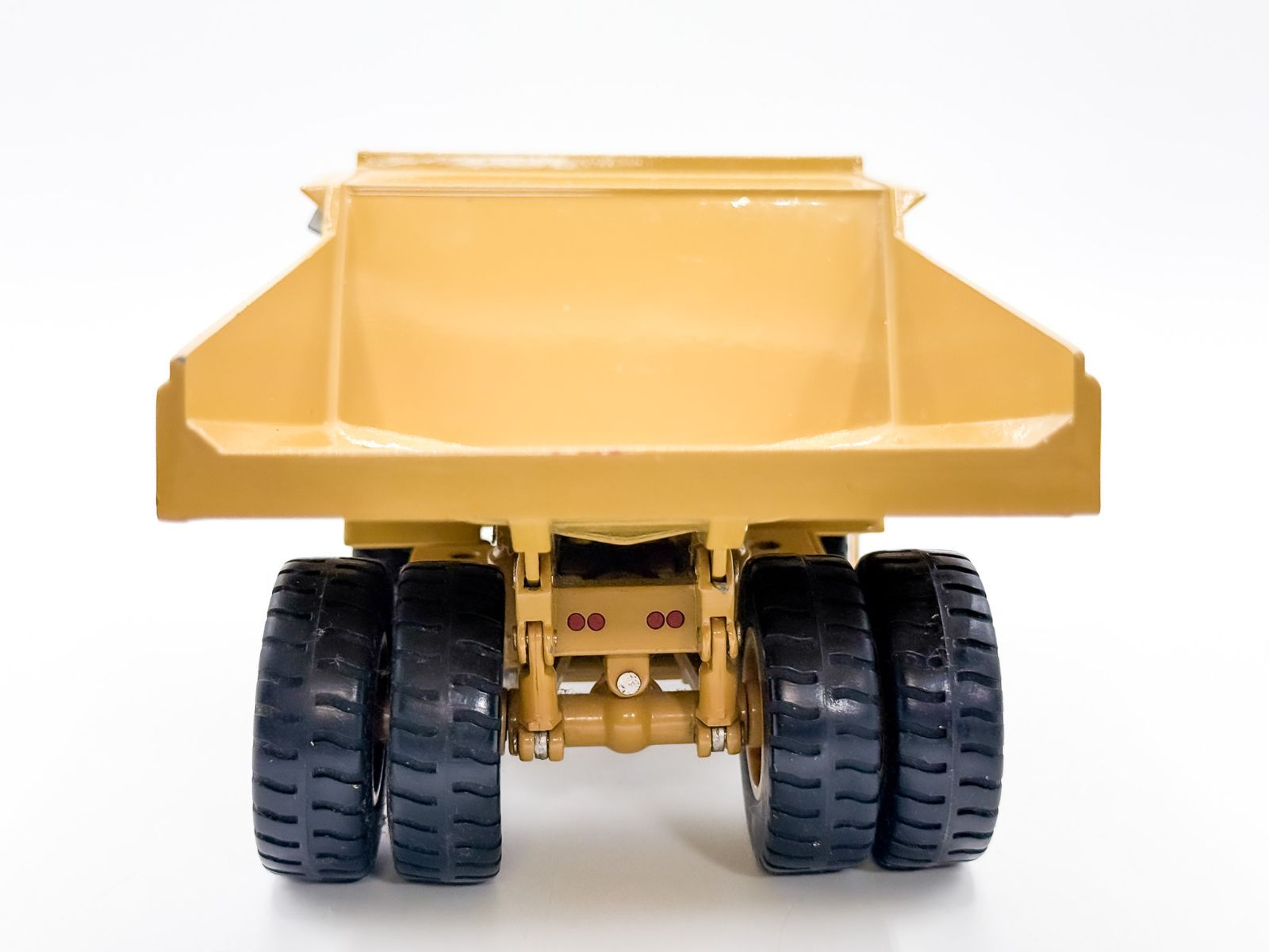 Norscot製 CAT 777D ミニチュアモデル 1/50 中古美品 - メルカリ
