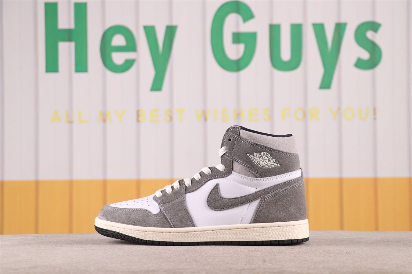 ナイキ GSエアジョーダン1 レトロ ハイ OGブラック アンド スモークグレー Nike Air Jordan 1 Retro High OG 