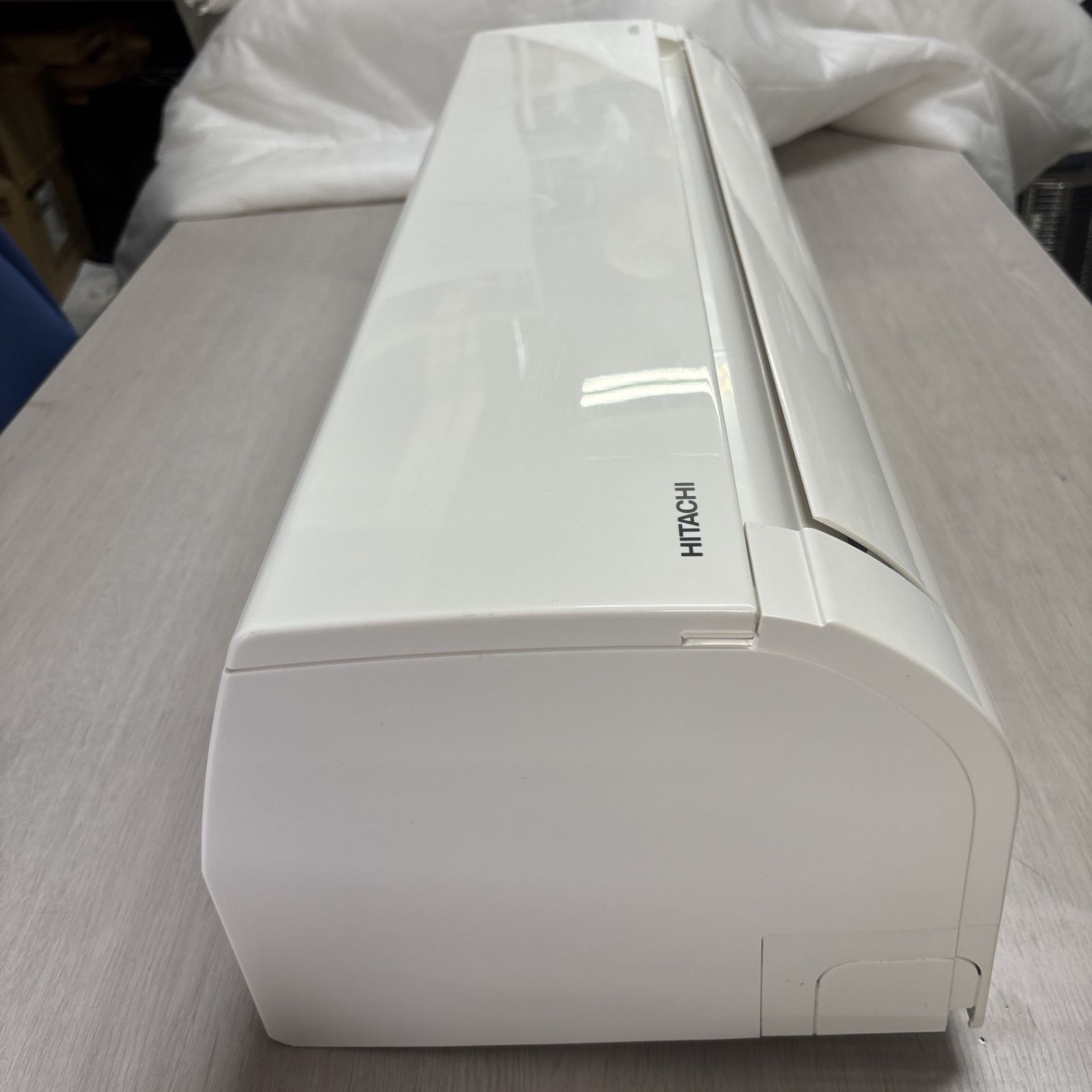 I321 ? HITACHI 2.2kw エアコン 白くまくん おもに6畳用 ⭐ 動作確認 