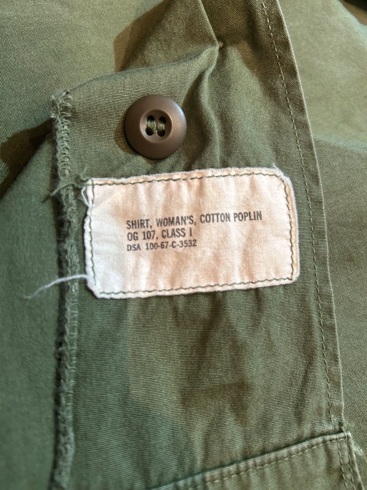 ユーティリティシャツ