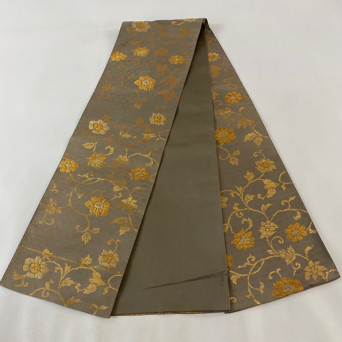 A42新品未使用　美品袋帯　箔　金糸　多彩　　唐草紋　正絹 A42新品未使用 美品袋帯 箔 金糸 多彩 唐草紋 正絹 楽天市場】袋帯