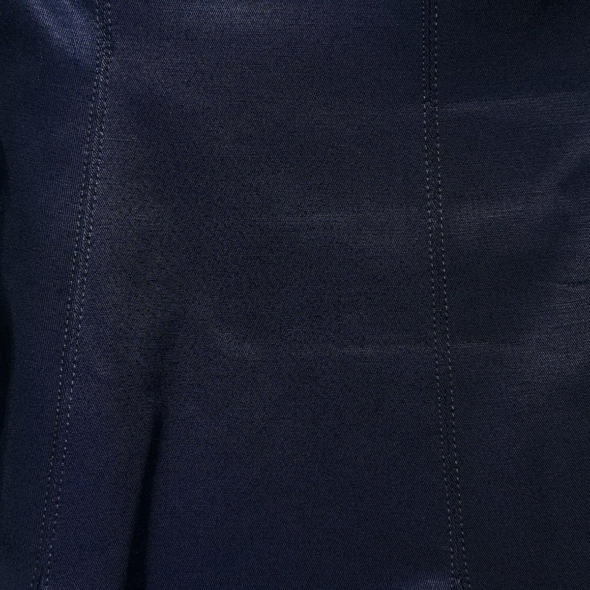 ダークネイビー