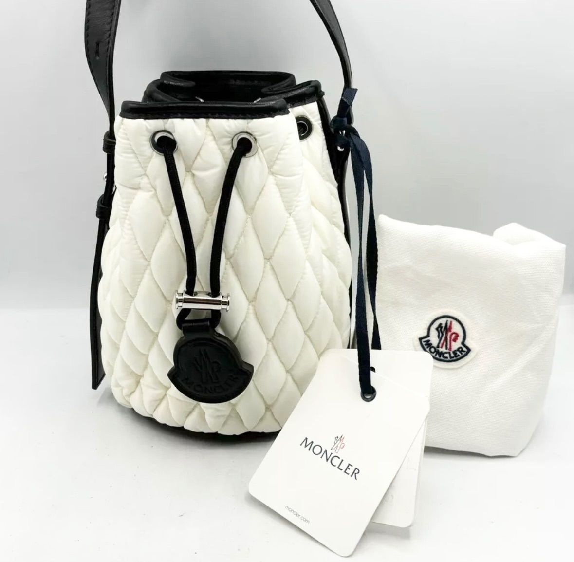 未使用タグ付】 モンクレール MONCLER 2023‐2024 レザー