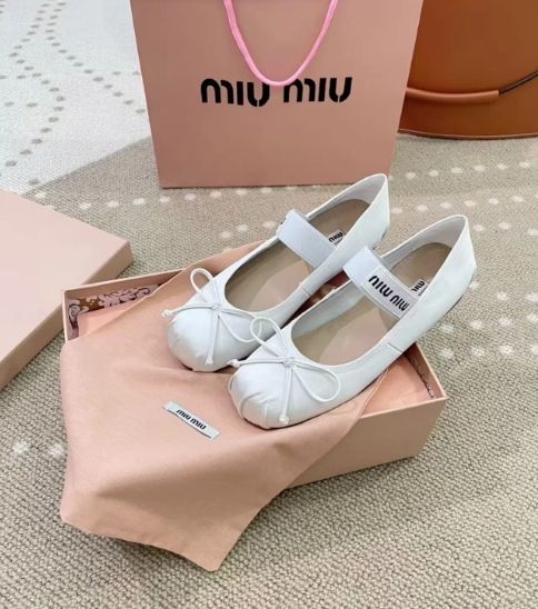 miu MIUMIU ミュウミュウ バレエシューズ 5F794D QU6 レディース