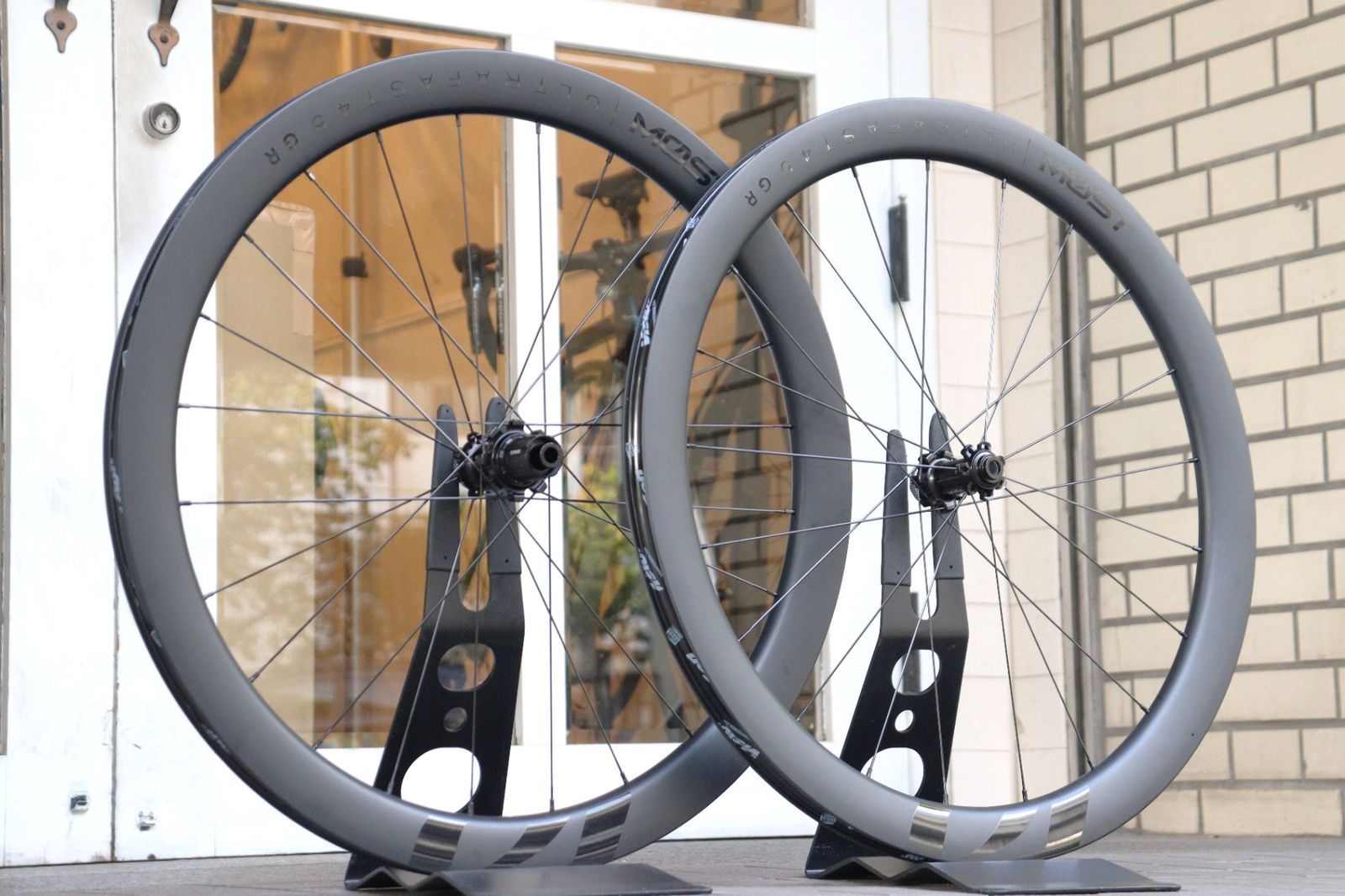 モスト MOST ウルトラファスト ULTRAFAST45 GR カーボン チューブレスレディ ホイールセット シマノ11S 12S ワイドリム 25C 横浜店 BRIGHTFACE_UK