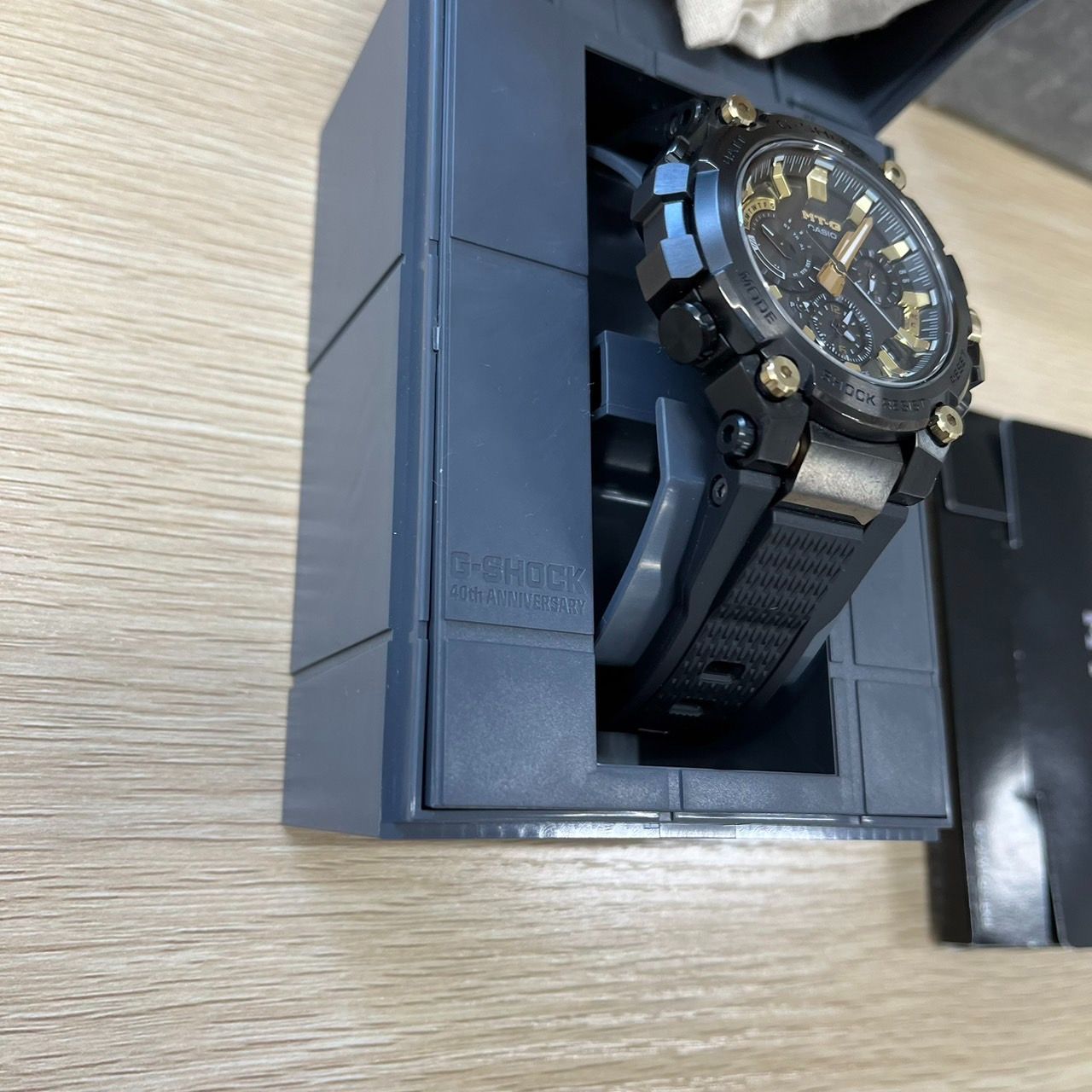 （〜3/12販売終了予定）【未使用商品】カシオ G-SHOCK MTG-B3000BDE-1AJR