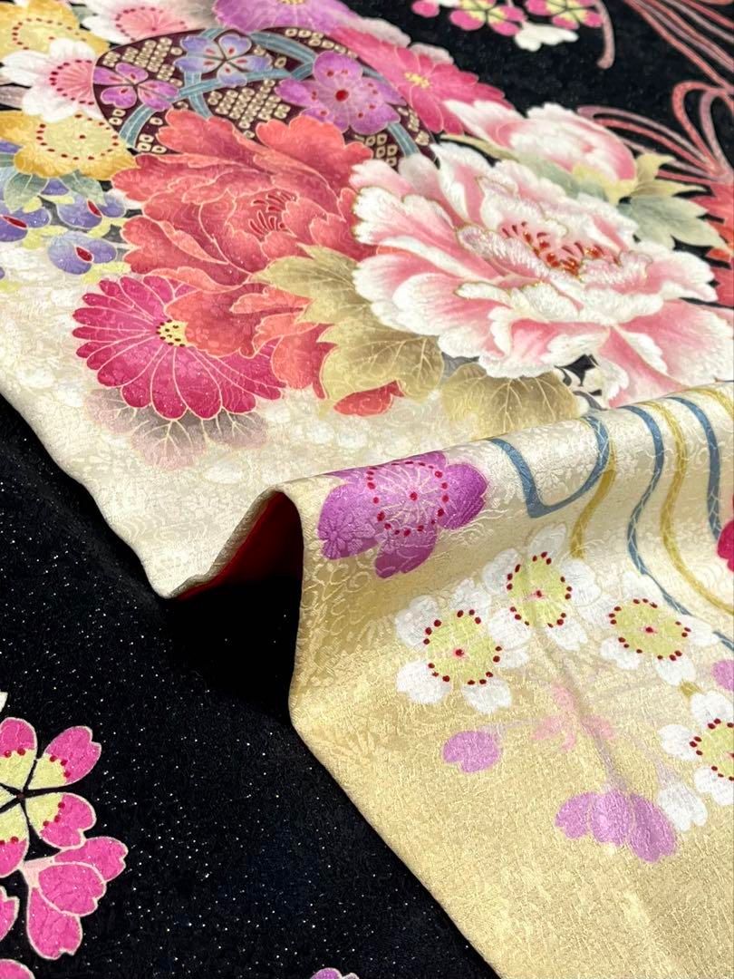 振袖 銀通し 刺繍 花くす玉 紋意匠 正絹 - メルカリ