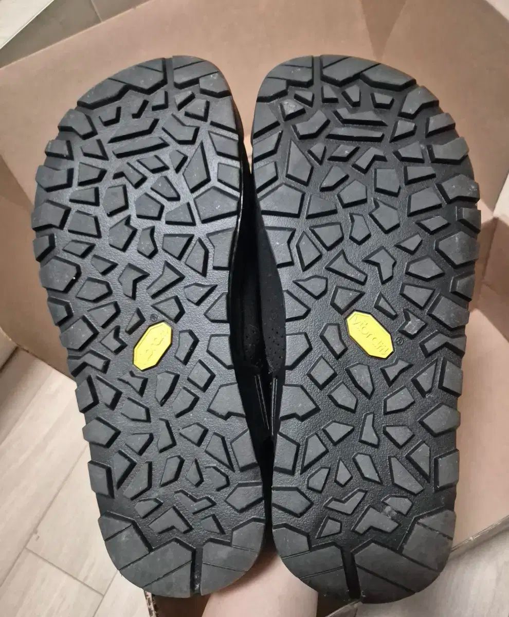 ベッドロック Bedrock