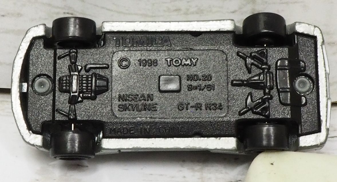 トミカ缶おもちゃ缶 第3弾-01【日産スカイラインGT-R(R34
