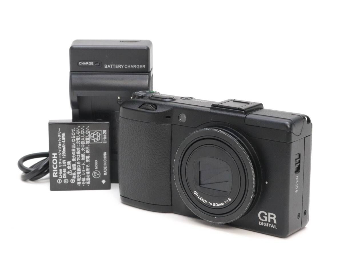 B 並品 RICOH リコー GR DIGITAL III シャッター数 5 150枚 初期不良返品可 99-63